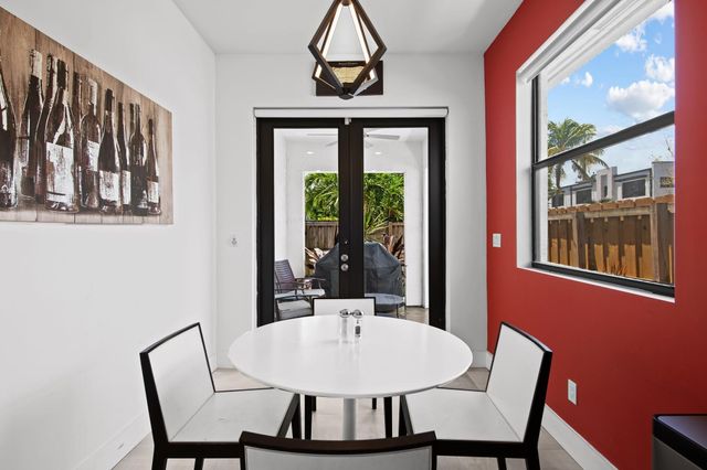 1136 NE 2nd Avenue, Fort Lauderdale, FL 33304