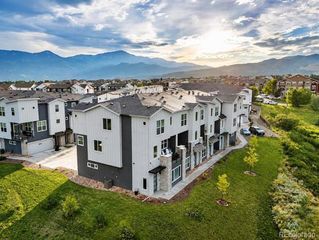 930 Hook Grove, Colorado Springs, CO 80907
