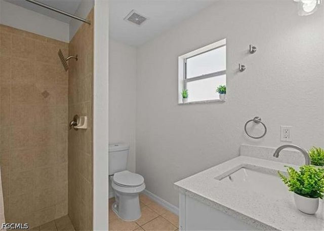 4303 26th ST SW, Lehigh Acres, FL 33976