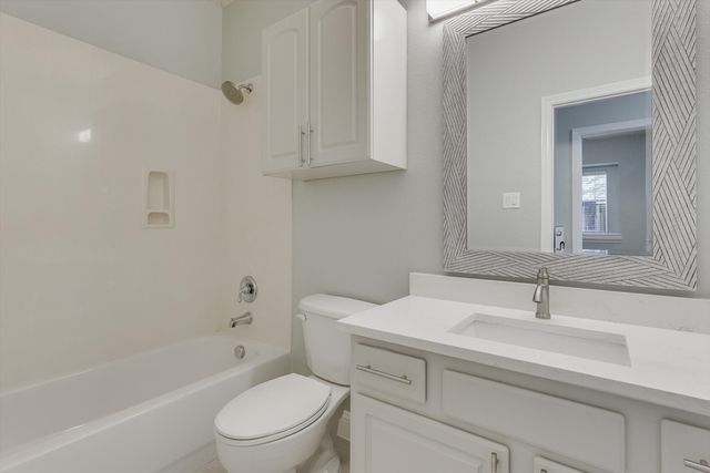 1500 Bonham Parkway, Lantana, TX 76226