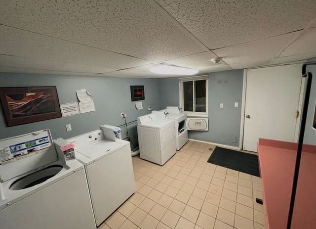 215 Chelmsford 8, Chelmsford, MA 01824