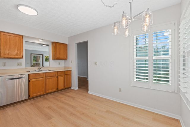 4476 Cliff Ridge Drive, Columbus, OH 43230