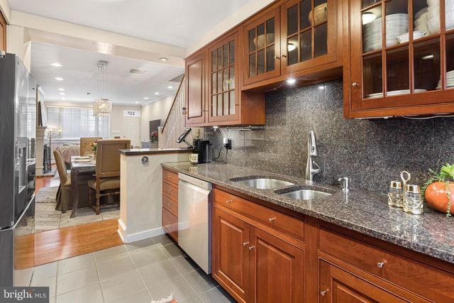 337 S HICKS ST, Philadelphia, PA 19102