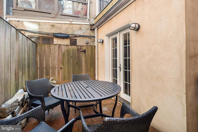 337 S HICKS ST, Philadelphia, PA 19102