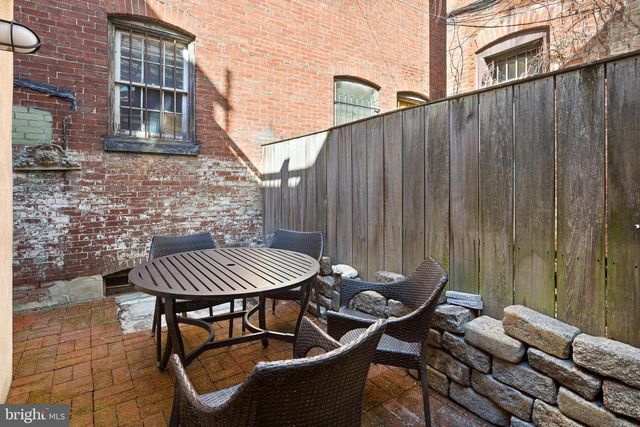 337 S HICKS ST, Philadelphia, PA 19102