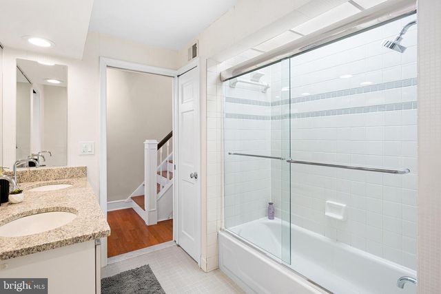 337 S HICKS ST, Philadelphia, PA 19102