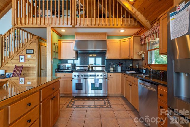 1242 Gateway Parkway, Old Fort, NC 28762