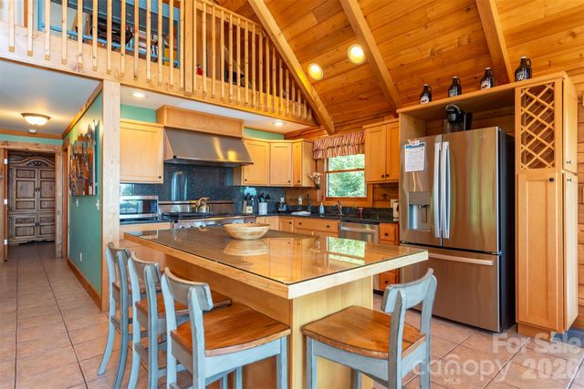 1242 Gateway Parkway, Old Fort, NC 28762