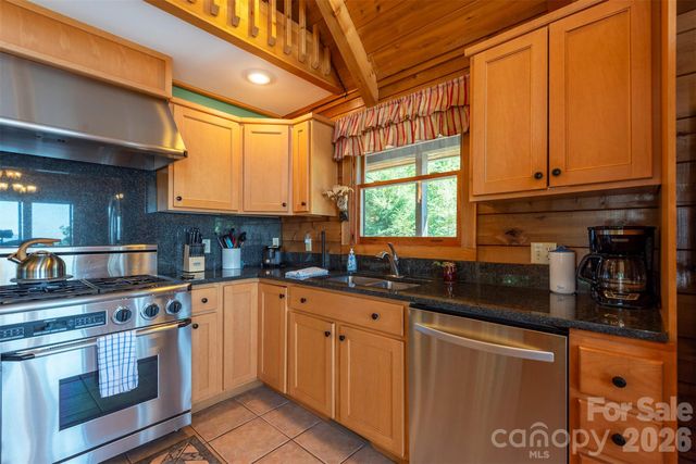 1242 Gateway Parkway, Old Fort, NC 28762