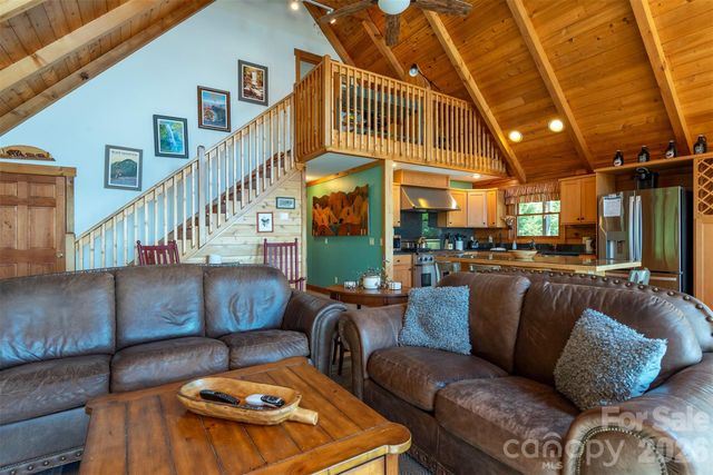 1242 Gateway Parkway, Old Fort, NC 28762