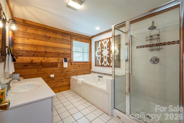 1242 Gateway Parkway, Old Fort, NC 28762