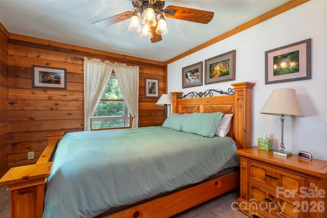 1242 Gateway Parkway, Old Fort, NC 28762