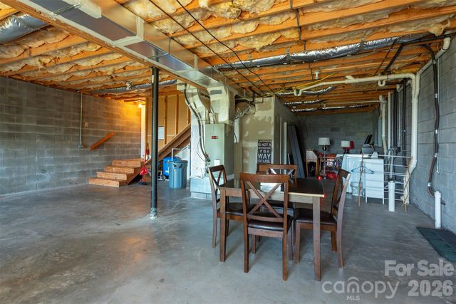 1242 Gateway Parkway, Old Fort, NC 28762