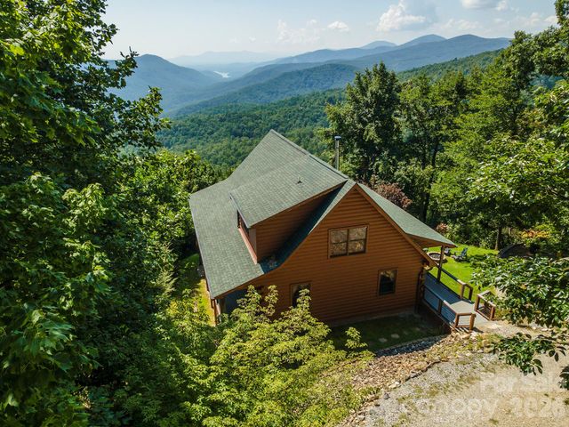 1242 Gateway Parkway, Old Fort, NC 28762