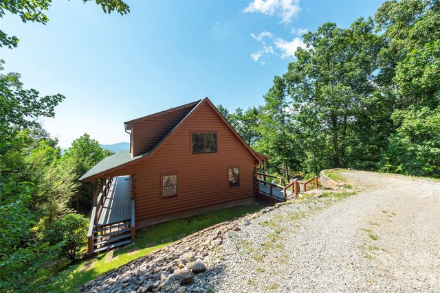 1242 Gateway Parkway, Old Fort, NC 28762