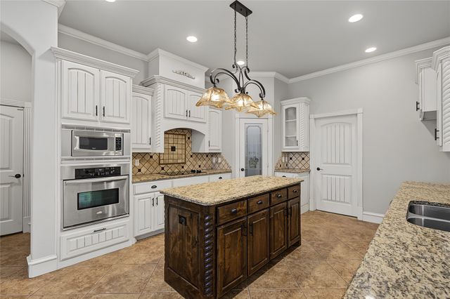 124 Carnes Court, Springtown, TX 76082