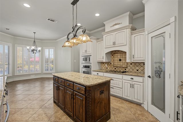 124 Carnes Court, Springtown, TX 76082