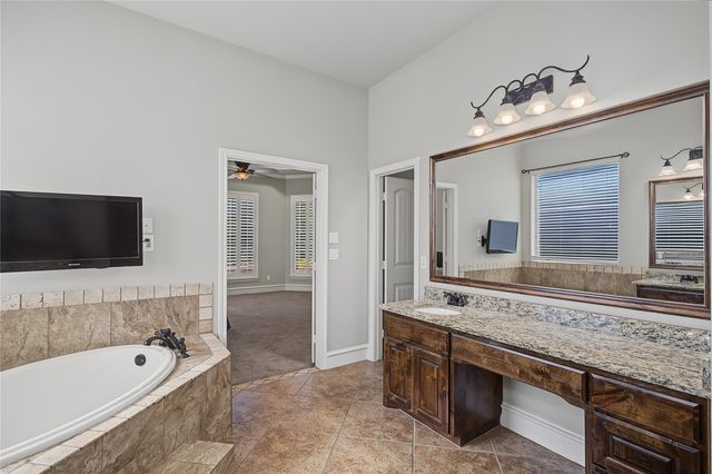 124 Carnes Court, Springtown, TX 76082