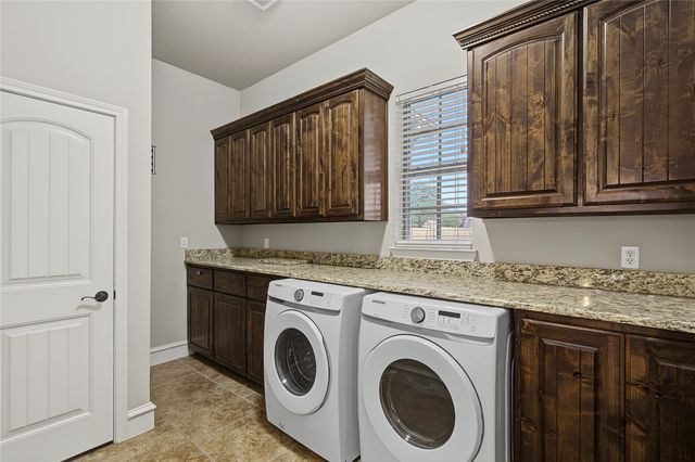 124 Carnes Court, Springtown, TX 76082