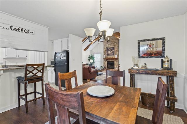 2137 Woodlea W Drive, Mobile, AL 36695