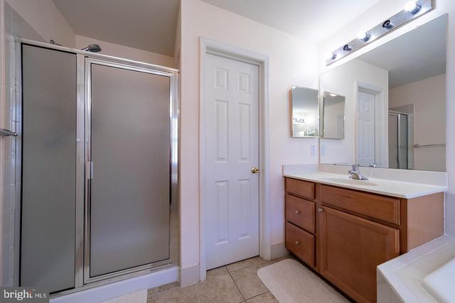 101 HADDON CT, Pennington, NJ 08534