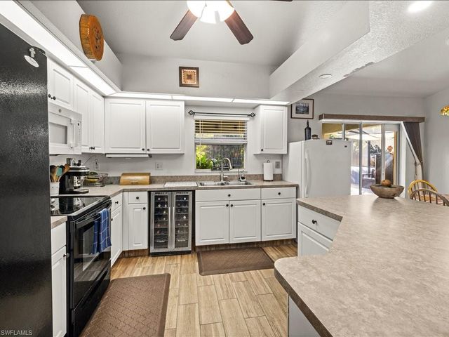 1209 NW 25th PL, Cape Coral, FL 33993