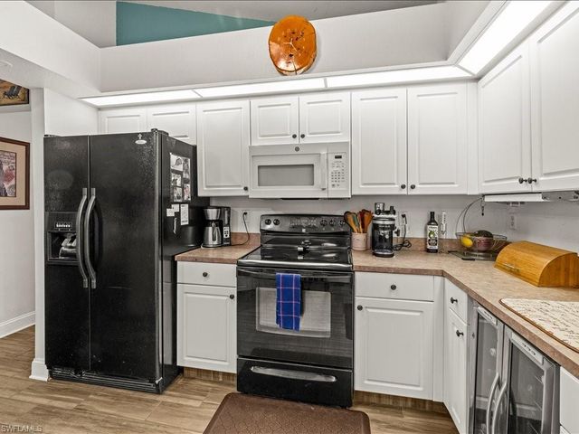 1209 NW 25th PL, Cape Coral, FL 33993