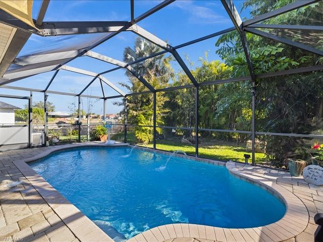 1209 NW 25th PL, Cape Coral, FL 33993