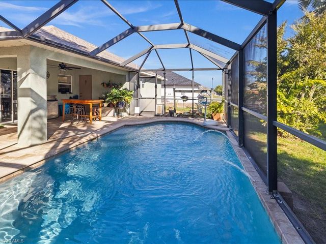 1209 NW 25th PL, Cape Coral, FL 33993
