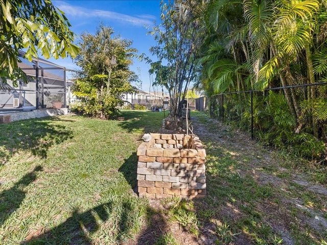 1209 NW 25th PL, Cape Coral, FL 33993