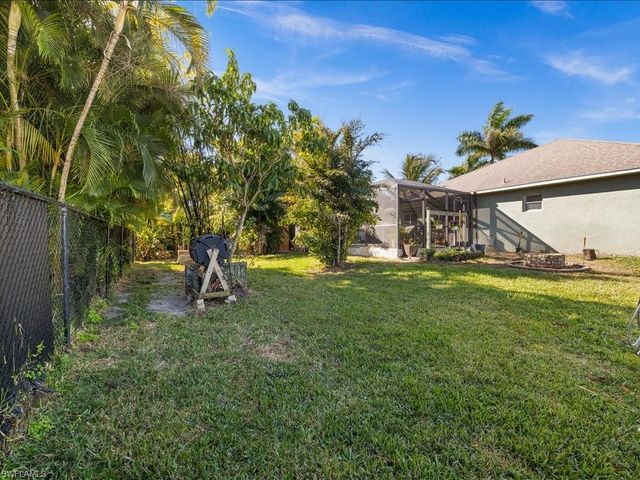 1209 NW 25th PL, Cape Coral, FL 33993