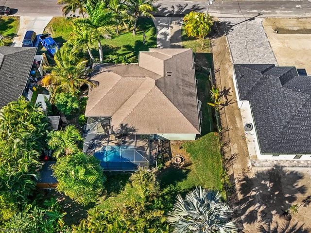 1209 NW 25th PL, Cape Coral, FL 33993