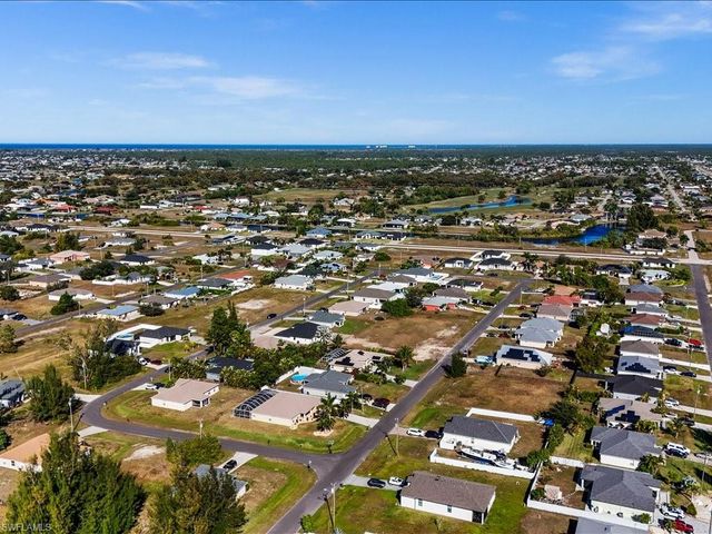 1209 NW 25th PL, Cape Coral, FL 33993