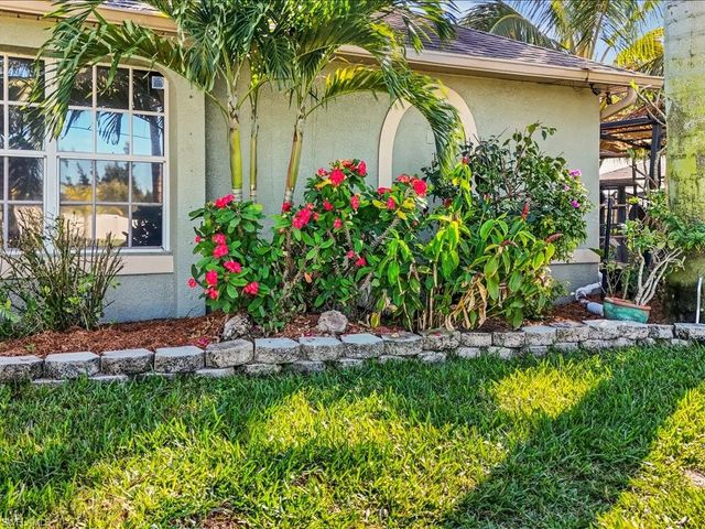 1209 NW 25th PL, Cape Coral, FL 33993
