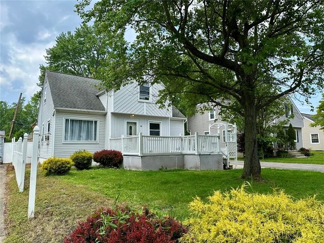 20 Warren Avenue, West Seneca, NY 14224