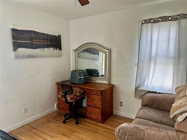 20 Warren Avenue, West Seneca, NY 14224