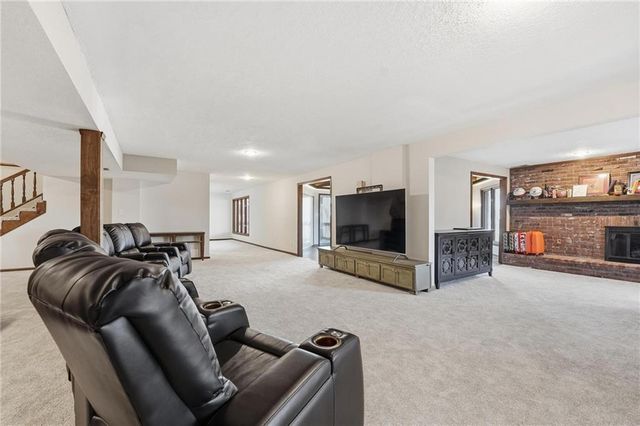 11006 W 120TH Street, Overland Park, KS 66213