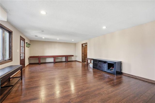 11006 W 120TH Street, Overland Park, KS 66213