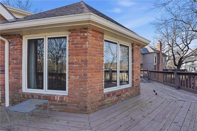 11006 W 120TH Street, Overland Park, KS 66213