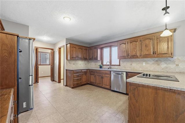 11006 W 120TH Street, Overland Park, KS 66213