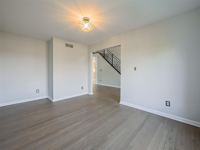 3345 E Commerce Road, Commerce Twp, MI 48382