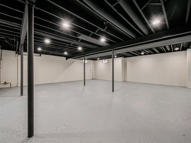 3345 E Commerce Road, Commerce Twp, MI 48382