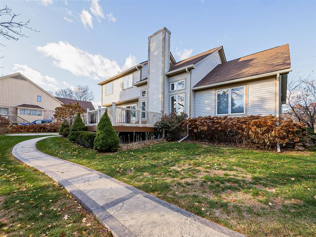 3345 E Commerce Road, Commerce Twp, MI 48382