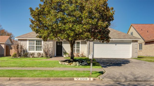 12210 Three Lakes Boulevard, Tomball, TX 77375