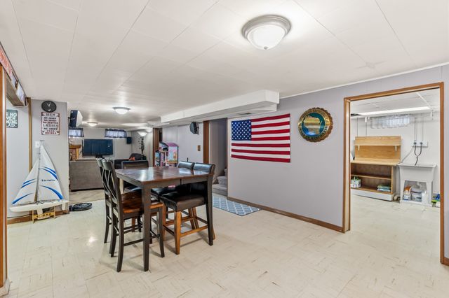 3007 E 26th Street, Des Moines, IA 50317