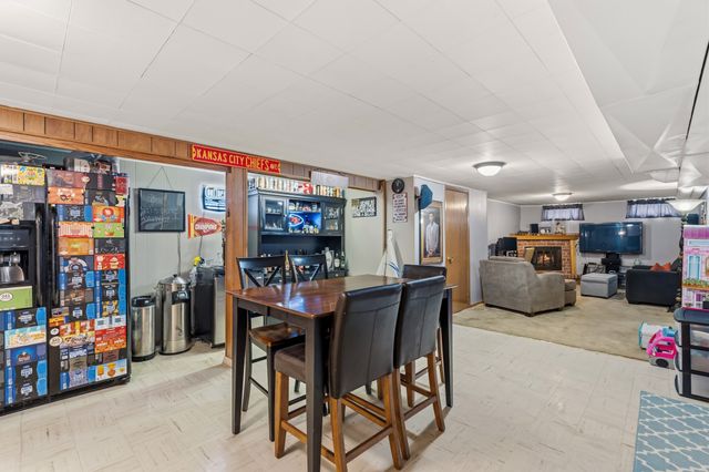 3007 E 26th Street, Des Moines, IA 50317