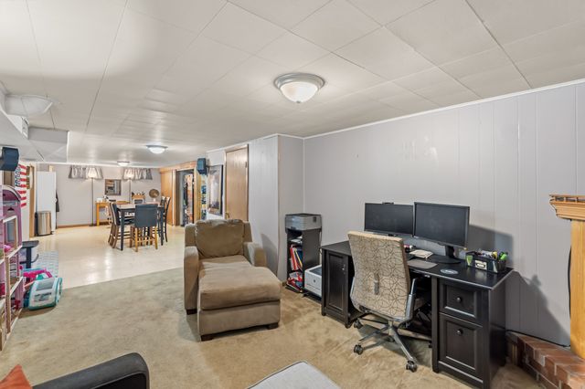 3007 E 26th Street, Des Moines, IA 50317