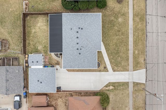 3007 E 26th Street, Des Moines, IA 50317