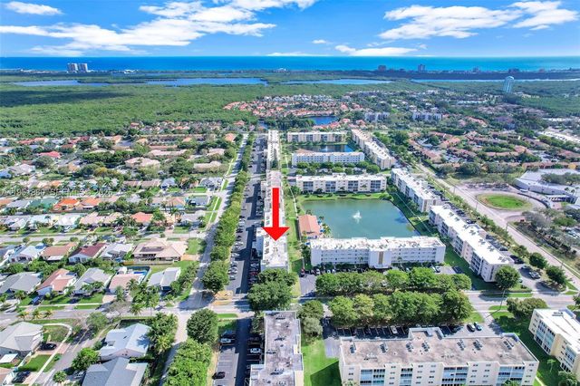 314 SE 10th St 103, Dania Beach, FL 33004