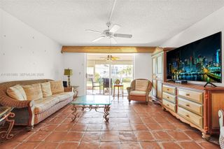 314 SE 10th St 103, Dania Beach, FL 33004